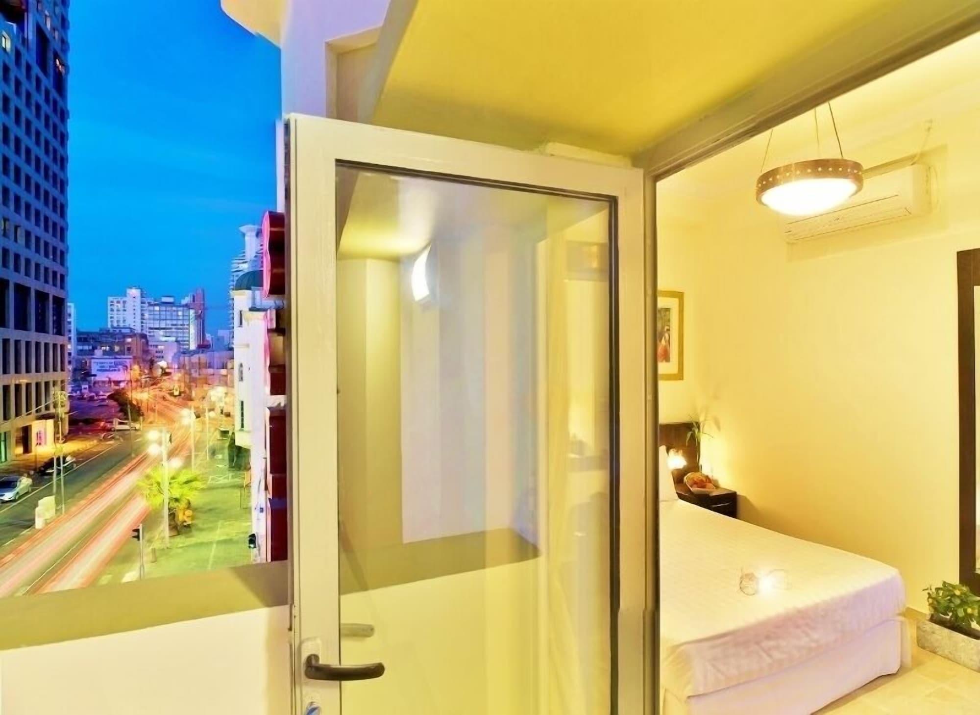เบล บูติก โฮเต็ลแอนด์สปา Hotel เทลอาวีฟ ภายนอก รูปภาพ